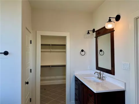 Bath - 3584 Chantilly Path, Bryan, TX 77808 photo 4 of 5