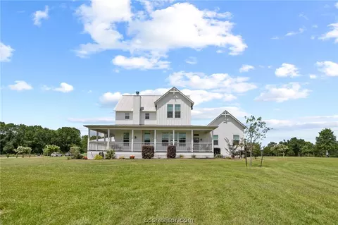 1420 S Berlin Rd, Brenham, TX 77833