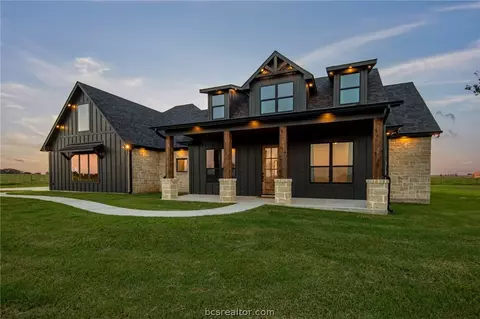 6277 Wilcox Ln, Bryan, TX 77808