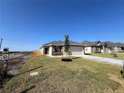 302 Broaddus Bnd, Caldwell, TX 77836