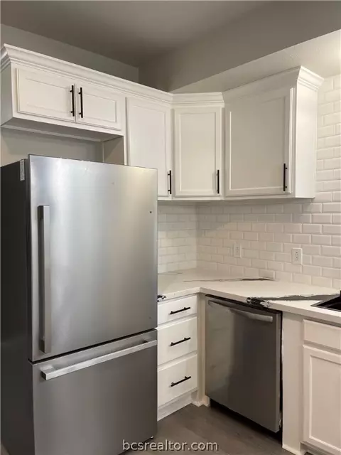 703 W 22nd St, Bryan, TX 77803 photo 6
