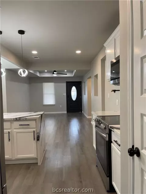 703 W 22nd St, Bryan, TX 77803 photo 8