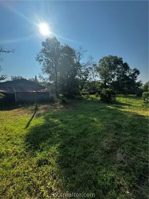 1504 Maple Dr, Bryan, TX 77803 photo 7