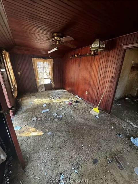 1504 Maple Dr, Bryan, TX 77803 photo 9