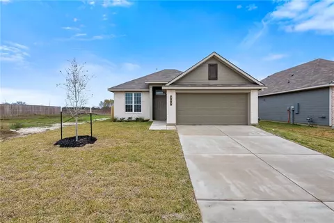 303 Whaley St, Caldwell, TX 77836