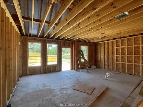 3402 Curry Ct, Bryan, TX 77803 photo 4