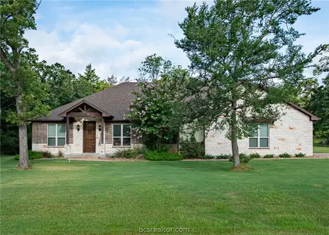 10107 Hampton Ct, Iola, TX 77861