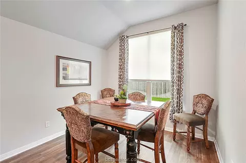 2086 Viva Rd, Bryan, TX 77807 photo 5