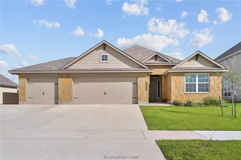 2086 Viva Rd, Bryan, TX 77807