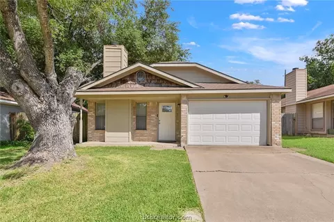 2904 Sweet Gum Dr, Bryan, TX 77803