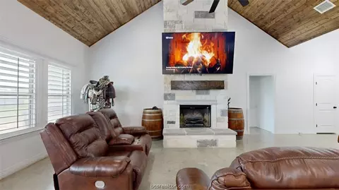5177 Wilcox Ln, Bryan, TX 77808 photo 14