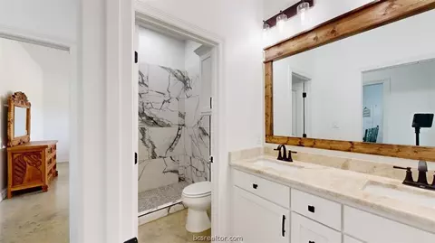 5177 Wilcox Ln, Bryan, TX 77808 photo 35