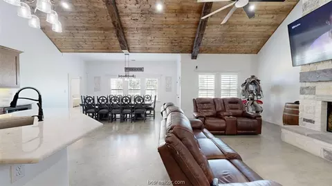 5177 Wilcox Ln, Bryan, TX 77808 photo 17