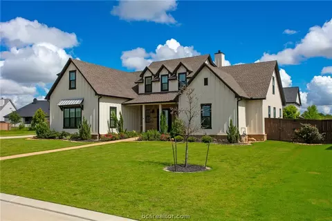 4901 Crystal Ridge Ct, College Station, TX 77845