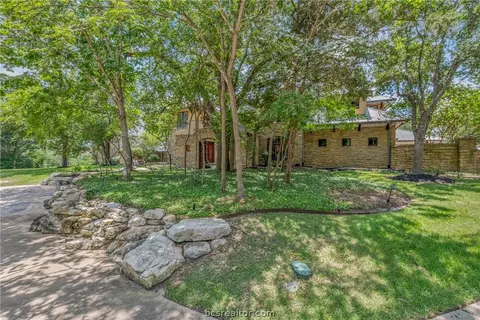 6005 Augusta Cir, College Station, TX 77845
