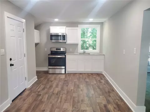 Kitchen - 1104 E 25th St, Bryan, TX 77803 photo 1 of 1