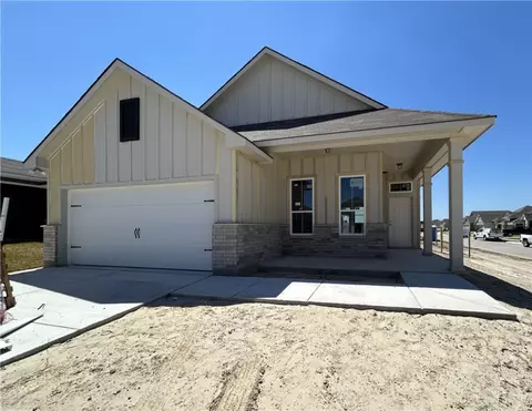 2219 Suzy Ct, Bryan, TX 77807