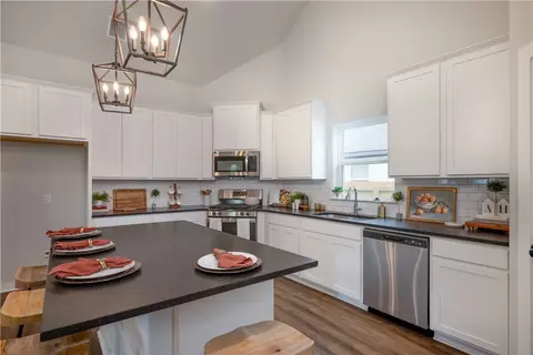 3026 Teller Dr, Bryan, TX 77808 photo 8