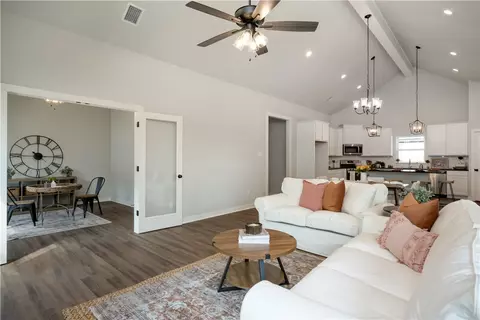 3026 Teller Dr, Bryan, TX 77808 photo 9
