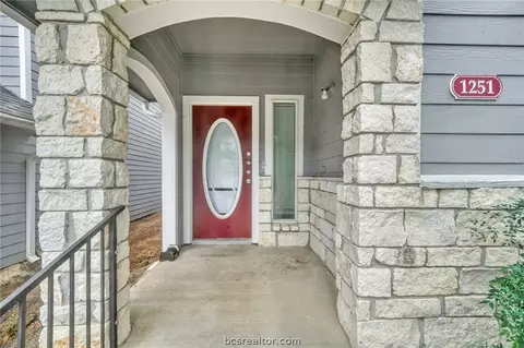 1251 Canyon Crk, College Station, TX 77840