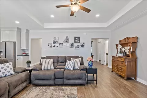 3003 Alpha Ct, Bryan, TX 77808 photo 9