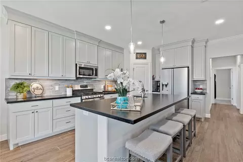 3003 Alpha Ct, Bryan, TX 77808 photo 11