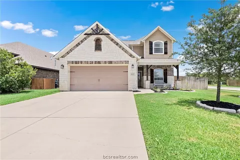 4015 Muncaster Ln, College Station, TX 77845