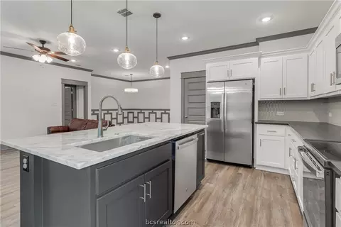 Kitchen - 2721 Beck St, Bryan, TX 77803 photo 4 of 4