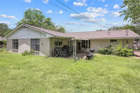 303 Fairway Dr, Bryan, TX 77801 photo 27