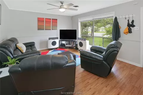 303 Fairway Dr, Bryan, TX 77801 photo 11