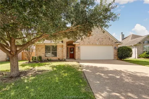 142 Walcourt, College Station, TX 77845