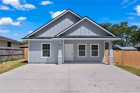 910 N Preston, Bryan, TX 77803