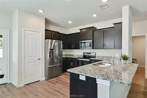Kitchen - 1972 Cartwright St, Bryan, TX 77807 photo 2 of 3