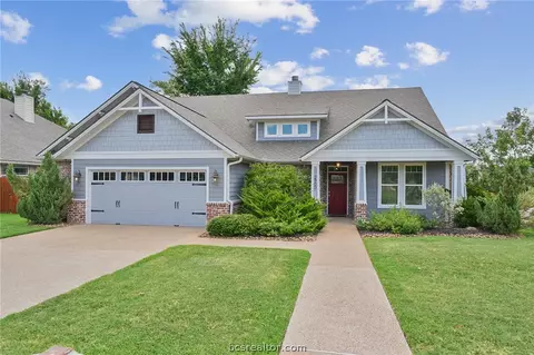 2900 Ascot Ct, Bryan, TX 77808