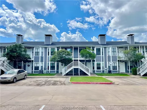 4441 Old College #8204, Bryan, TX 77801