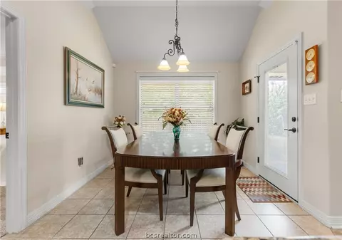 2601 Priscilla Ct, Bryan, TX 77802 photo 9