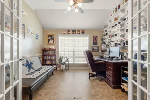 2601 Priscilla Ct, Bryan, TX 77802 photo 10