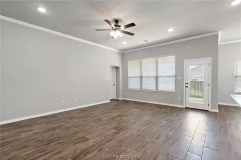 1904 Cambria Dr, Bryan, TX 77807 photo 8