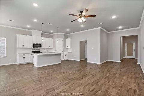 1904 Cambria Dr, Bryan, TX 77807 photo 6
