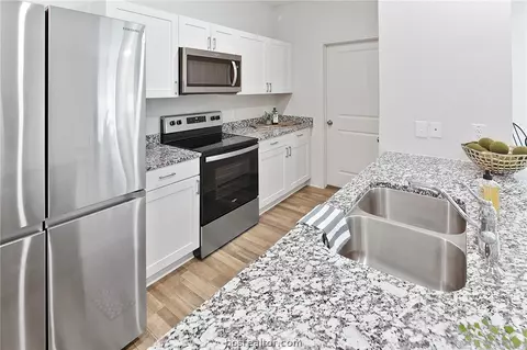 6069 Toby Bnd, Bryan, TX 77807 photo 15