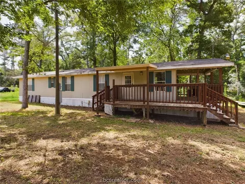 11978 W Hollyhill St, Plantersville, TX 77363