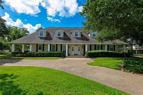 4714 Saint Andrews Dr, College Station, TX 77845