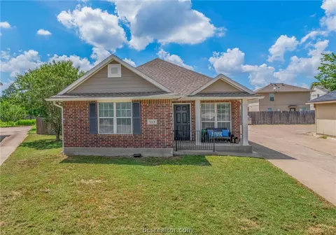 509 Camp Ct, College Station, TX 77840