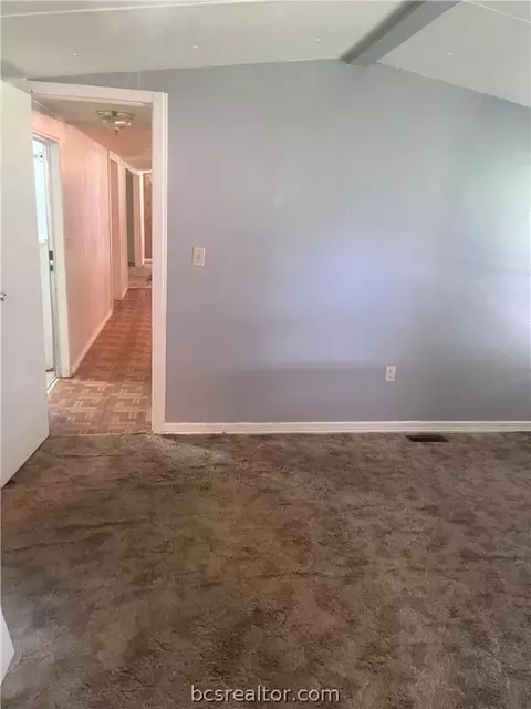 711 N Sharp St, Franklin, TX 77856 photo 21