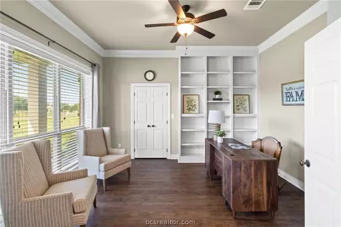 7300 Limestone Ct, Bryan, TX 77808 photo 6