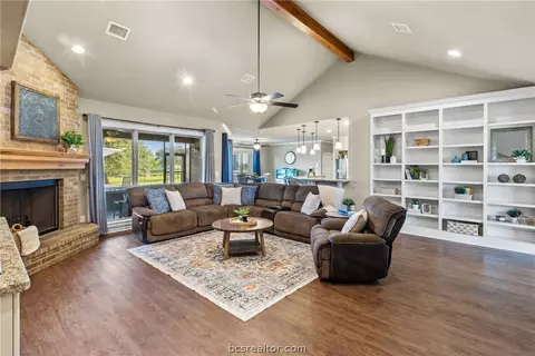 7300 Limestone Ct, Bryan, TX 77808 photo 8