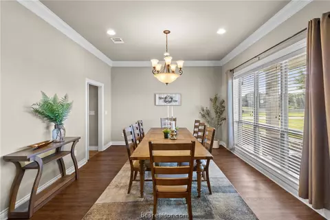 7300 Limestone Ct, Bryan, TX 77808 photo 5