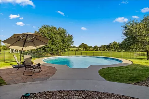 7300 Limestone Ct, Bryan, TX 77808 photo 33