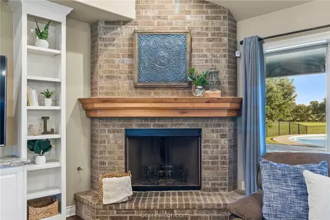 7300 Limestone Ct, Bryan, TX 77808 photo 10