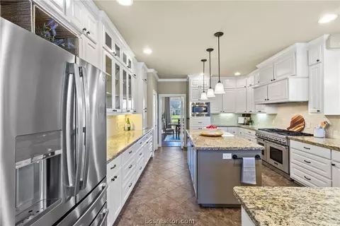 7300 Limestone Ct, Bryan, TX 77808 photo 14